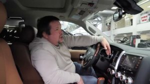 LINCOLN NAVIGATOR против TOYOTA SEQUOIA 2020. Обзор и тест драйв Тойота Секвойя и Линкольн Навигато