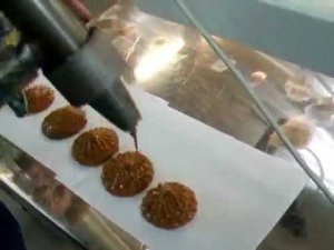Видео работы шприца дозатора и начинконаполнителя универсального с пневмоприводом ШДН УП