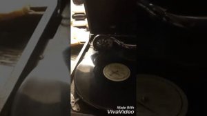 Самый старый музыкальный проигрыватель!