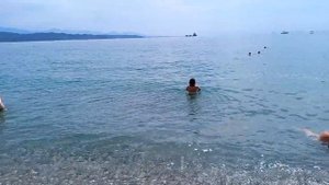 Обзор пляжа и моря в ОПК "Пицунда" рядом с корпусом "Бзыбь". Абхазия, июль 2023.