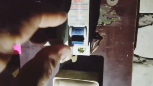 Автоматы выключены, свет горит. Короче шарахнуло током в гараже.