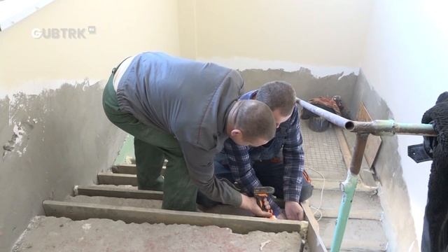 Средняя школа №11 в Губкине приобретает новый облик смотреть онлайн