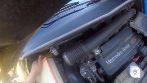 Замена воздушного фильтра Mercedes-Benz Vito 2,2  108 CDI