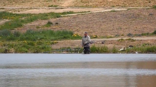 Поклёвка, на съедобного, силиконового мотыля вдх Лошица, Минск 07.05.14 11:00-14:00 смотреть онлайн