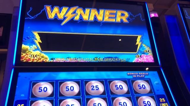 Lightning Links and Lock it Links Bonus Smashup | Slots machine bonus Games | HARD ROCK CASINO смотреть онлайн