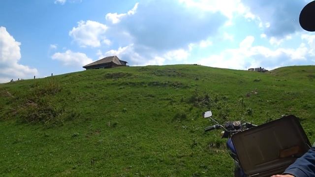 КИЛОГРАММОВЫЕ КАРАСИ на поплавок! Оборвал, сломал все удочки ! Удивительная рыбалка на карася ! смотреть онлайн