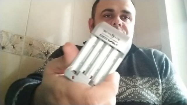 Лайфхак, перезарядка пальчиковых батареек