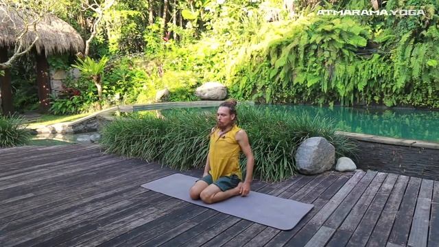 Сурья Намаскар - комплекс приветствия солнца с Каруной Рам смотреть онлайн