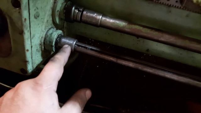 РЕМОНТ ТОКАРНОГО СТАНКА ТВ-4, ОТКАЗАЛА АВТОМАТИЧЕСКАЯ ПОДАЧА, ВЫСКОЧИЛА ШПОНКА ИЗ ЧЕРВЯЧНОЙ ШЕСТЕРН смотреть онлайн