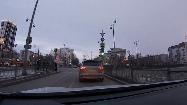 Собираю утренние и вечерние сливки в будни. Сколько заработал. Яндекс Такси Екатеринбург.