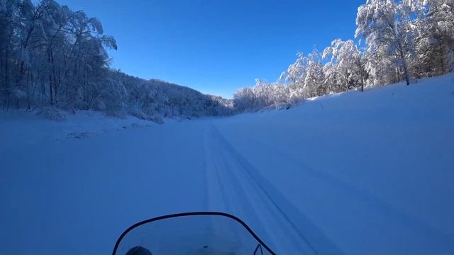 На снегоходе по реке Бердь до Берёзовских скал. смотреть онлайн