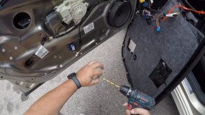 MB W212 replace door lock actuator