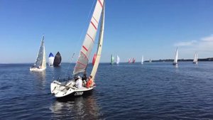 Open800 под генакерами , прошли на нашем старте