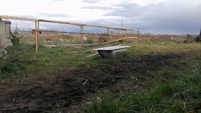 Делаю загон для коров. Осенняя погода. смотреть онлайн