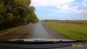 вот, новый поворот.... и мотор ревет...