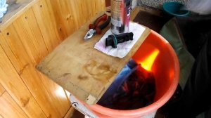 Чистка ДМРВ с помощью очистителя карбюратора (ВАЗ 2115)