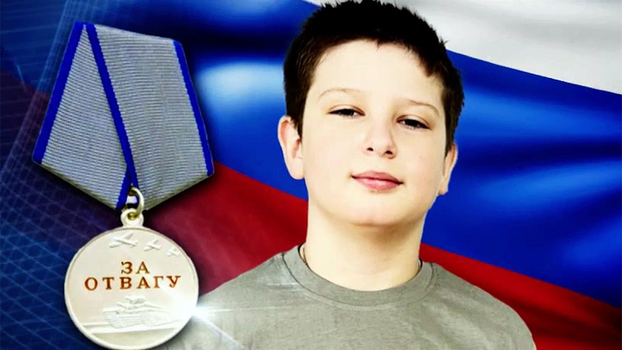 Медалью "За отвагу" награжден Федор Симоненко, спасший двух девочек при атаке украинских диверсантов