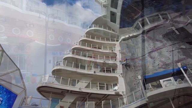 Первый круиз самого большого лайнера в мире "Чудо Морей"