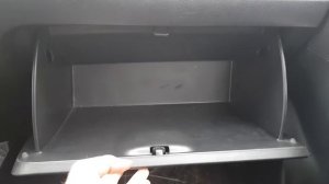 Стучит, люфтит бардачёк KIA RIO 3