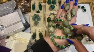 ЦВЕТ НАСТРОЕНИЯ ЗЕЛЕНЫЙ КАМНИ ЗЕЛЕНЬ В УКРАШЕНИЯХ