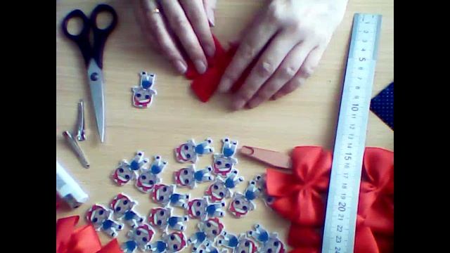 Резиночки с ЛОЛ.mp4 смотреть онлайн