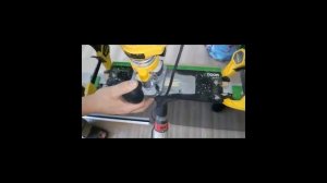 Врезка скрытой петли в алюминиевую кромку "стеклянной" двери