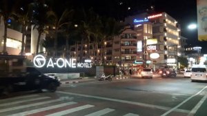 PATTAYA Naklua - Beach Road.