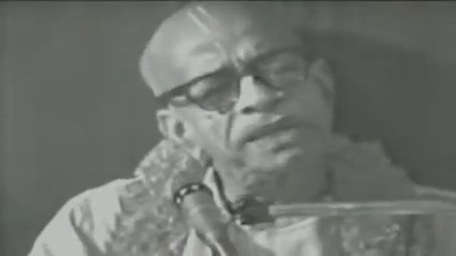 Сахаджия Прабхупады - Божества, освобождают от мирского общения смотреть онлайн