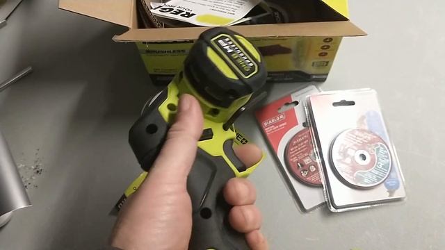 Обзор отрезной машинки RYOBI 18V. Карманная "болгарка". Плюсы и минусы. Ryobi CutOff Tool 18V смотреть онлайн
