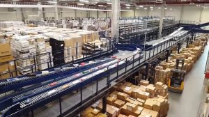 Упаковщик на складе отзыв о работе в Польше подача на карту часового побыту лёгкая работа  упаковка