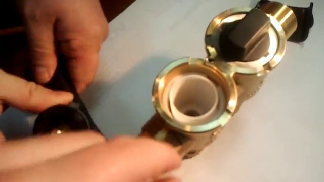 Czyszczenie filtra dolnego źródła pompy ciepła DANFOSS-nowy typ. DANPOL смотреть онлайн