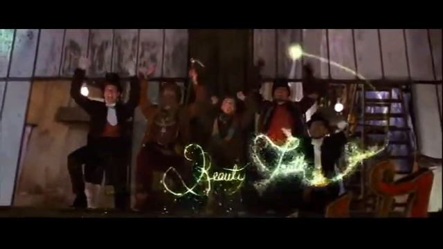 Kylie Minogue as The Green Fairy in Moulin Rouge смотреть онлайн