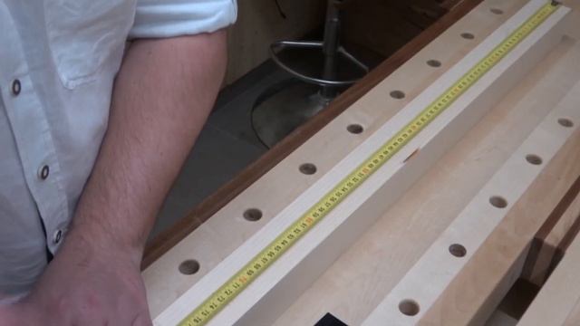 Die antike Kommode 2 - Aushobeln der Tischbeine смотреть онлайн