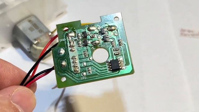 Автоматический освежитель воздуха Глэйд.Что внутри,зачем там микросхема смотреть онлайн