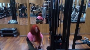 Отведение ноги назад в блоке .