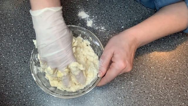 Немецкая выпечка,простой,вкусный рецепт немецкого пирога, Пирог с вишней,Streusel Kuchen mit Kirsch смотреть онлайн