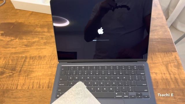 Apple MacBook Air M2 - Midnight - Unboxing смотреть онлайн