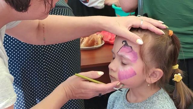 Как делать аквагрим?Аквагрим,,Бабочка,,//От А до Я смотреть онлайн