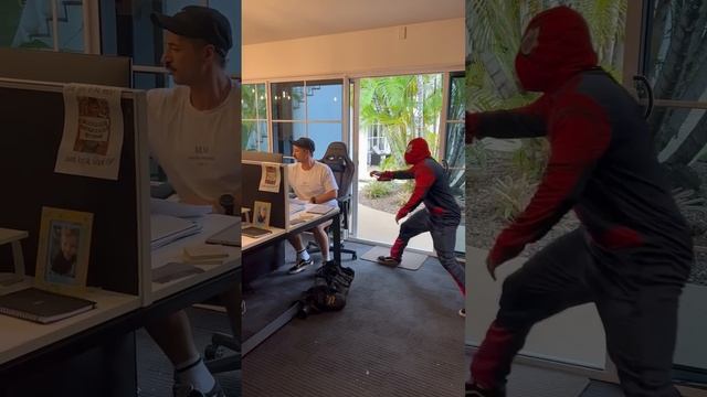 When you think you're a Super Hero! смотреть онлайн