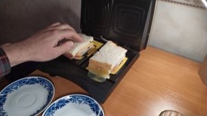 Бутербродница BRAYER BR-2204, быстро, просто и вкусно.