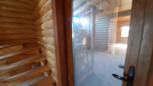 2-х этажный бревенчатый дом в районе б/о "Casa Bella" возле Зеленоморска