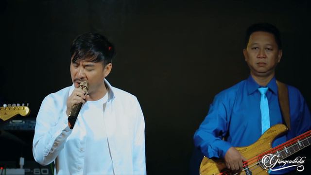 Cát Bụi Cuộc Đời Lấy Đi Hàng Triệu Nước Mắt Người Nghe - Nhạc Vàng Bolero Xưa Hay Nhất QUANG LẬP смотреть онлайн