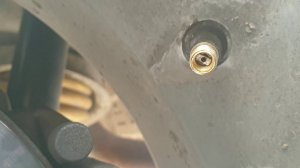 травим  одновременно 4 колеса   за 2.5 минуты .