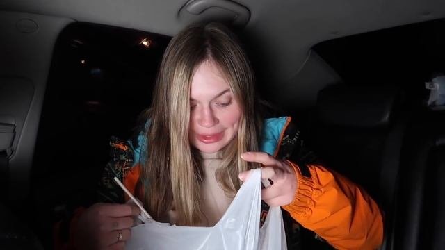 24 ЧАСА В МАШИНЕ С СУМАСШЕДШЕЙ КОШКОЙ АРИЕЛОЙ | СКРЫВАЕМСЯ ОТ ЗАВОДЧИЦЫ