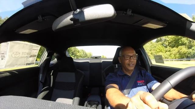 2017 Toyota 86 - Jerry's Toyota Video Test Drive смотреть онлайн