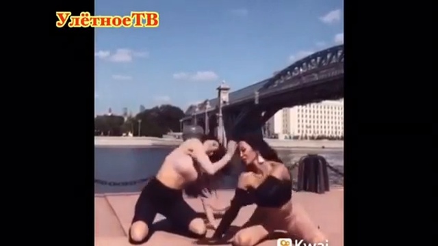 Няшные девчонки позируют перед камерой. Подборка из KWAI. Выпуск #1