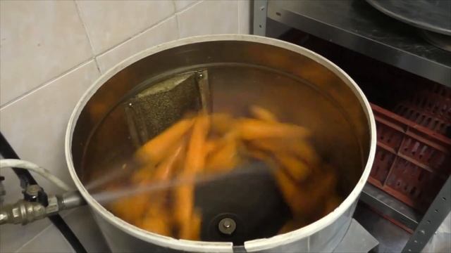 Картофелечистка Тайфун МОК 300А АТЕСИ. ЧИСТКА МОРКОВИ - ТЕПЕРЬ ЭТО ПРОСТО! Поставка по России. ФАВО