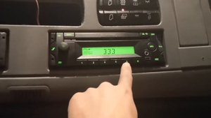 Разблокировка Магнитолы Mersedes : Actros, Axor, Atego.? Где посмотреть Код (CODE : 0000 )? ?