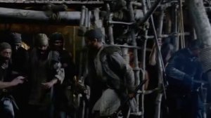 Arthur VS Vortigern || King Arthur: Legend of the Sword