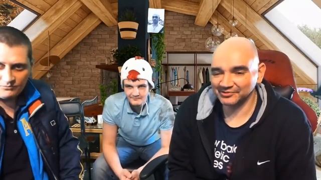 ТОЛЯ СОЛОМА НАРЯДИЛ СОЛЕВИКА | СОЛЕВОЙ БОИТСЯ ТОЛЮ СОЛОМУ смотреть онлайн